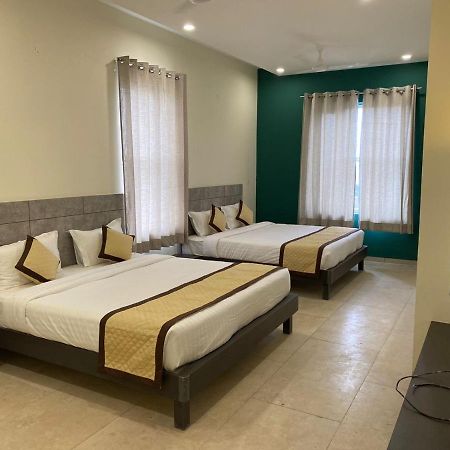 The Sarbati Palace Hotel Shāhpura Esterno foto