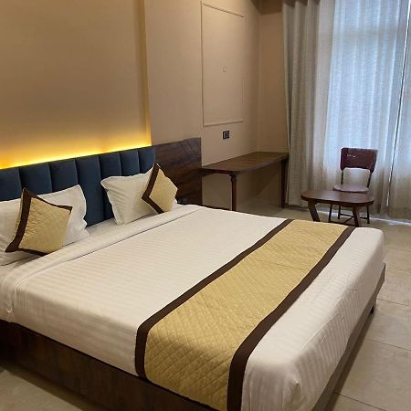 The Sarbati Palace Hotel Shāhpura Esterno foto
